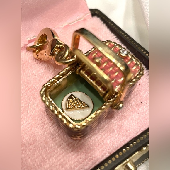 NWT Vintage JUICY COUTURE PINK PICNIC RHINESTONE BASKET Gold Charm - Picture 2 of 6